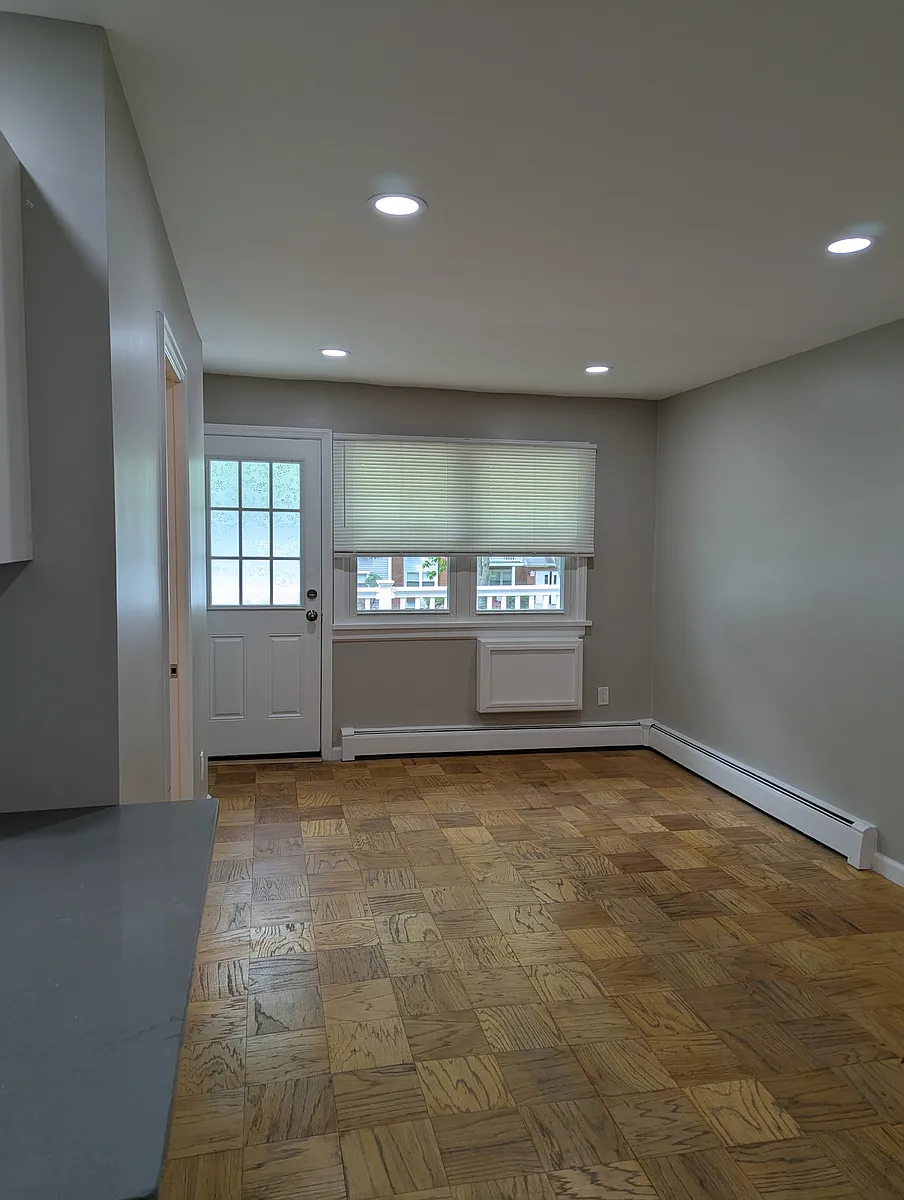 Building Photo - 3 Hemlock Dr #114