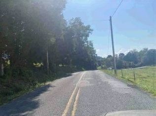 2655 Enterprise Rd, Piney Flats, TN 37686