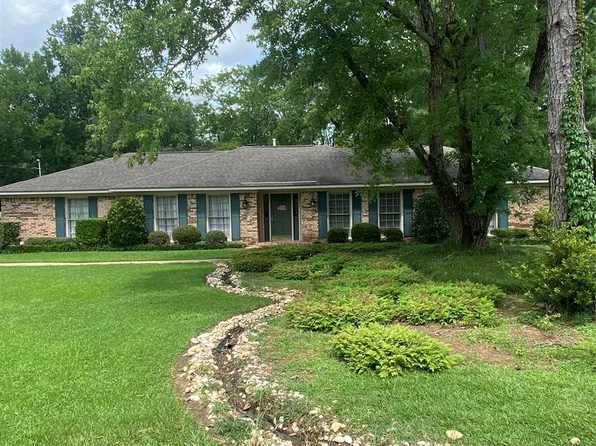 304 Drayton Dr, Selma, AL 36701