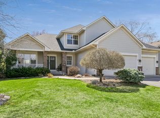 758 Heron Ave N, Oakdale, MN 55128