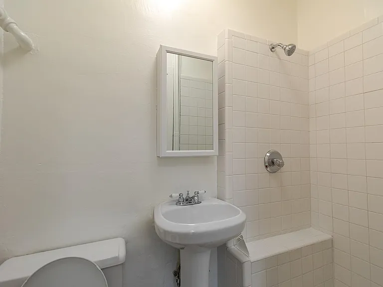 1207 N Clayton St #STREET5 — Photo 5