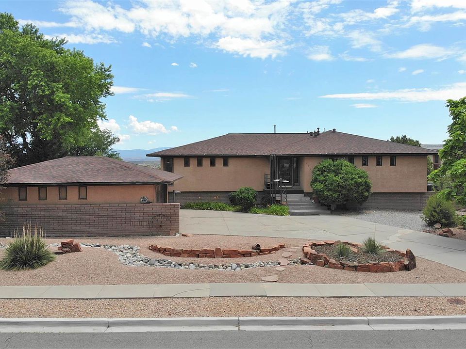 1st image of 106 Glenview Dr
