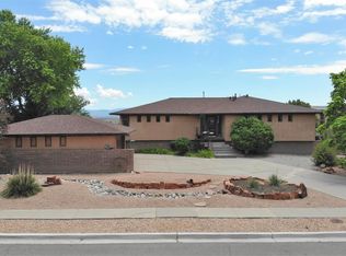 106 Glenview Dr, White Rock, NM 87547