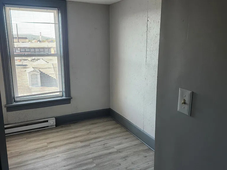35 S 2nd St #4 — Photo 12