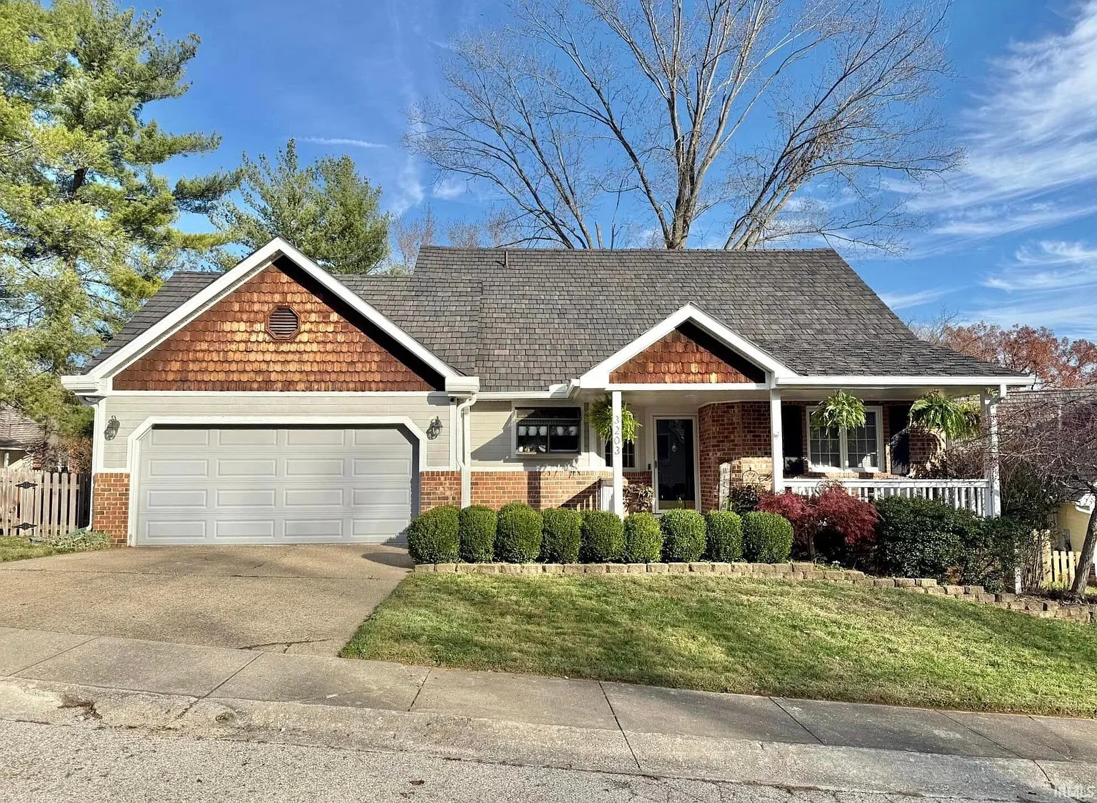3203 S Abby Ln photo 1