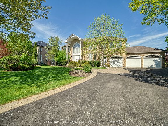 2nd image of 15 Upper Ridge Ct