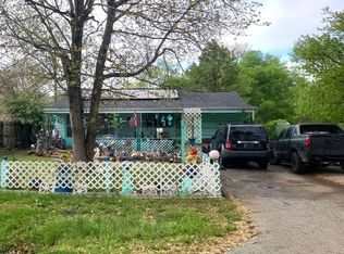 2718 W State St, Springfield, MO 65802