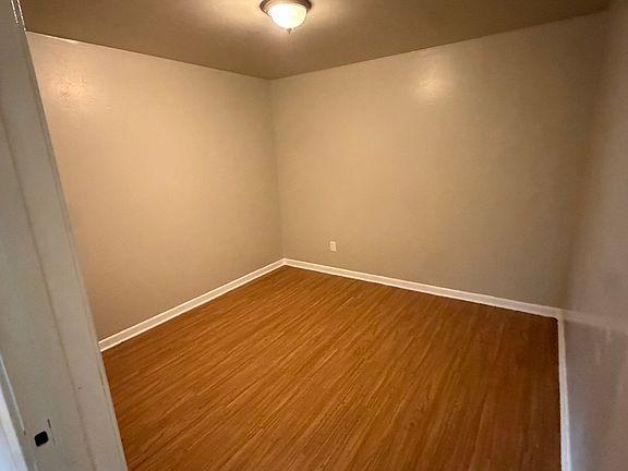 4th image of 1500 Black Hill Dr #14