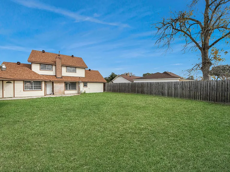 15423 Ridingwood Dr — Photo 39
