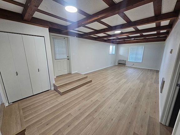 2nd image of 300 2nd Ave APT B