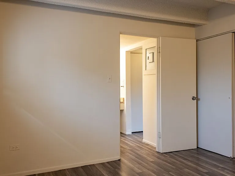 The Ramac Apartments — Photo 6