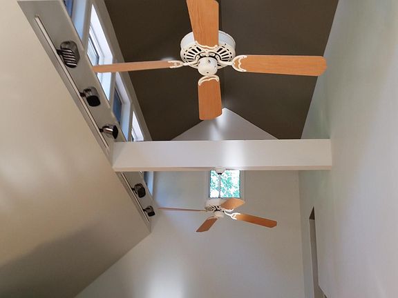 4th image of 5344 Chaucers Ct