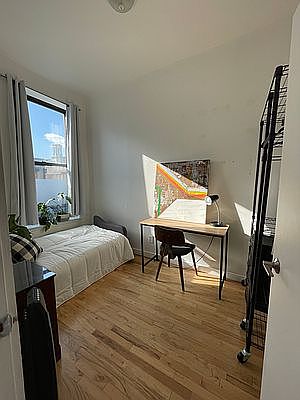4th image of 857 Atlantic Ave #2R