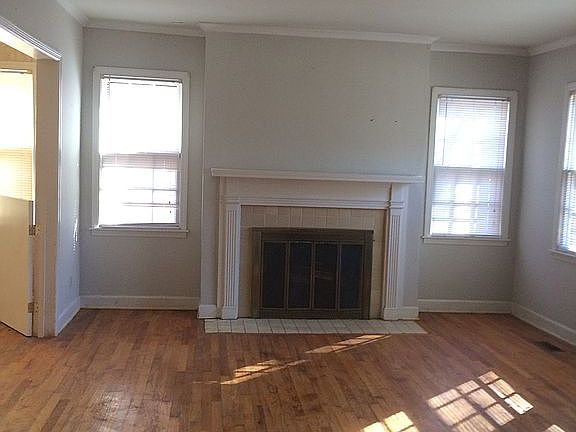 5th image of 3228 Highland Park Pl