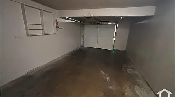 4050 N Benedict Ave — Photo 5