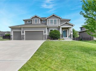 20298 W 224th St, Spring Hill, KS 66083