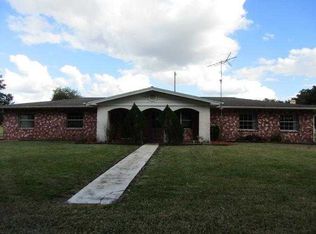 2421 McIntosh Rd, Dover, FL 33527