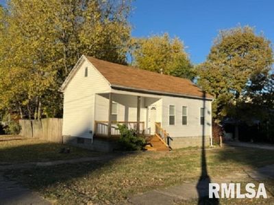 217 E Tremont St, Waverly, IL, 62692