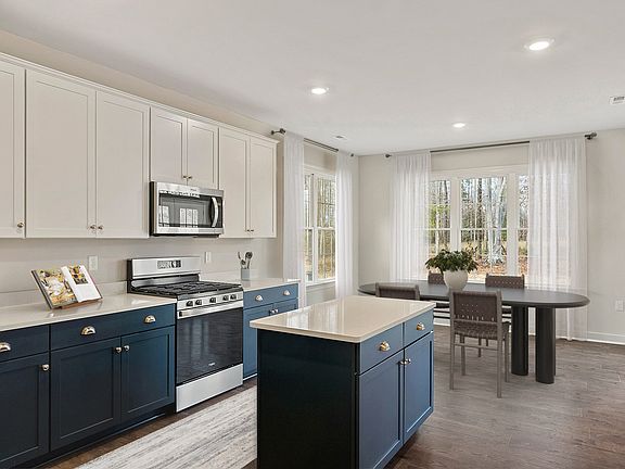 7th image of this home