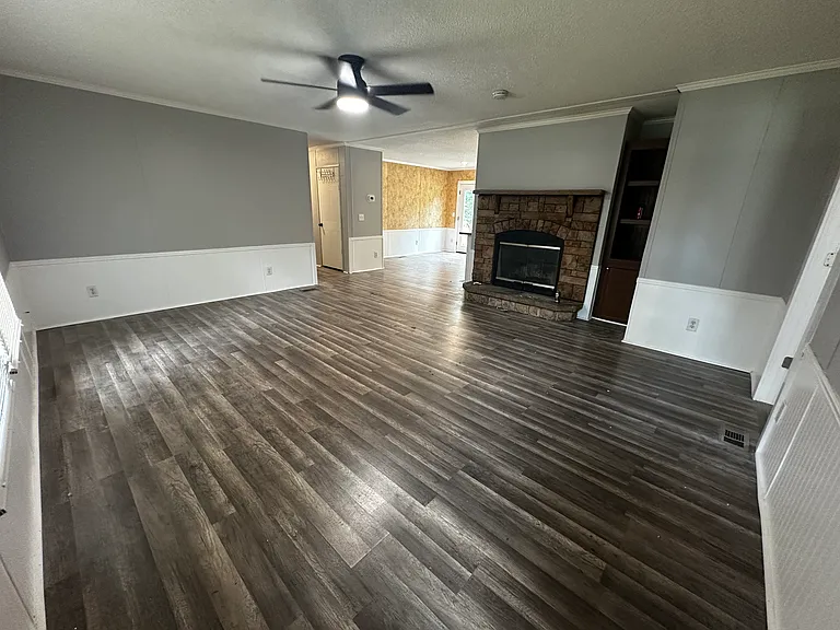509 Green Swamp Rd — Photo 4