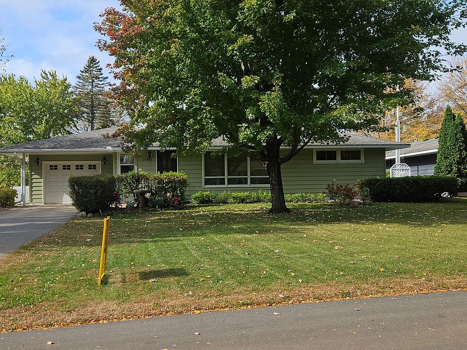 1st image of 2305 10th Ave S