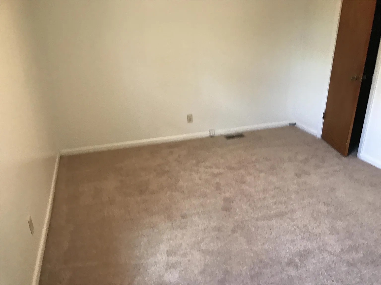 833 Fresno Drive - 0408-28-4078 - 1 — Photo 2