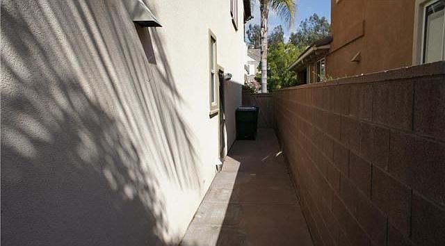 2nd image of 21 Bushwood Cir