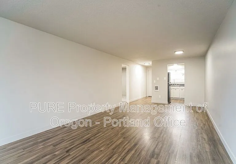 18411 E Burnside St #205 — Photo 12