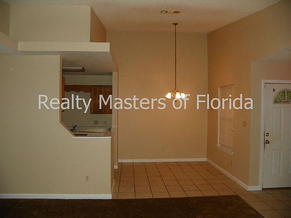 5th image of 605 N 61st Ave APT A