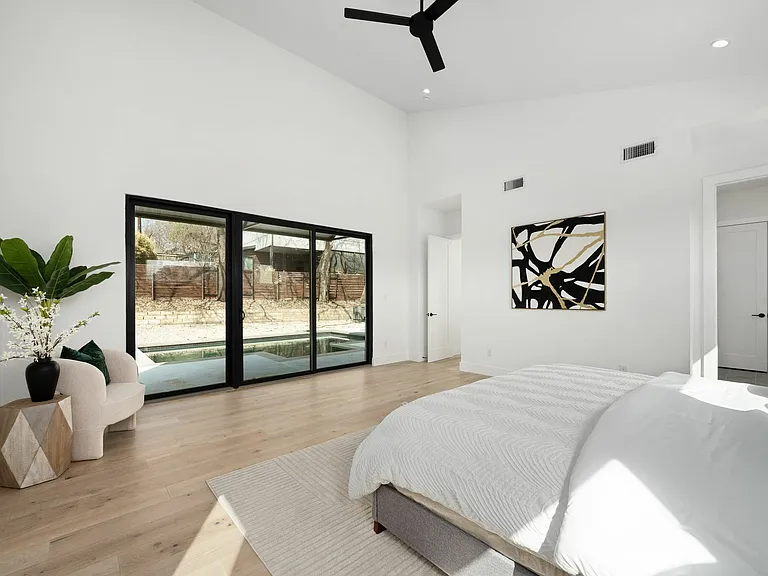 1119 Fairmount Ave — Photo 14