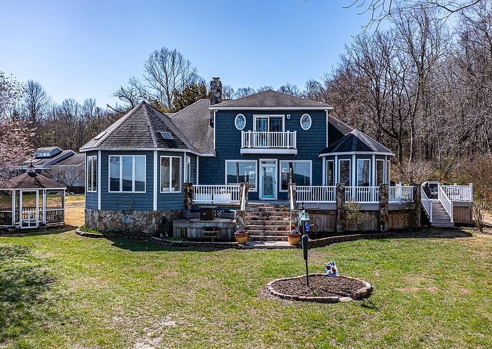 1st image of 289 Oyster Shell Rd