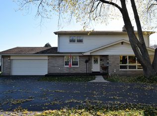 3633 98th Pl, Pleasant Prairie, WI 53158