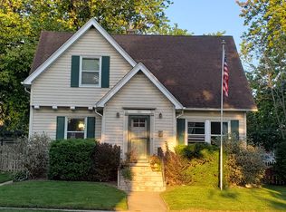 341 Alice St, Burlington, WI 53105