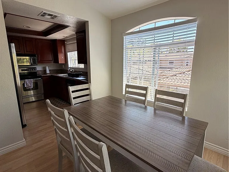 168 Gallery Way — Photo 6