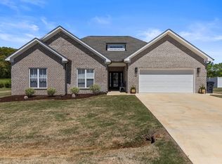 161 Spry Way, Killen, AL 35645