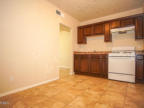 5th image of 2866 Grant Ave APT 6