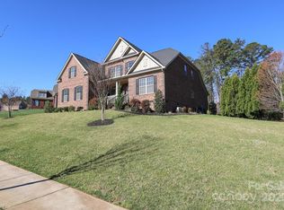 11220 Three Sisters Ln, Mint Hill, NC 28227