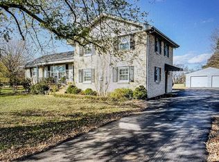 9576 Mullens Rd, Arrington, TN 37014