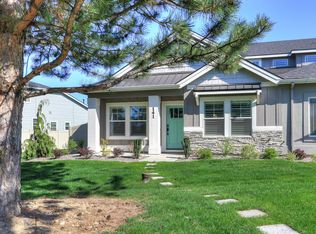 141 S Highbrook Way, Star, ID 83669