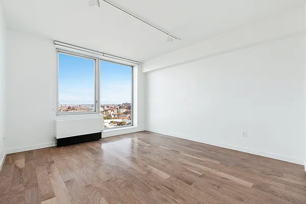 Rented by Greystar | media 1