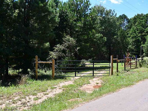 2nd image of 183 County Road 2727