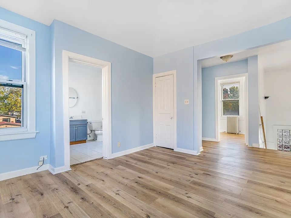 2nd floor living room