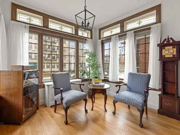 9221 Ridge Boulevard image 3 of 12