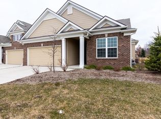 6490 Prairie Dunes Dr, Grand Blanc, MI 48439