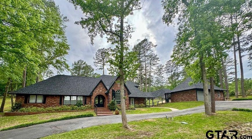 1st image of 1654 Tanglewood Dr E