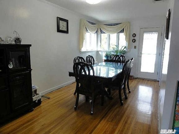 3rd image of 5061 Morenci Ln