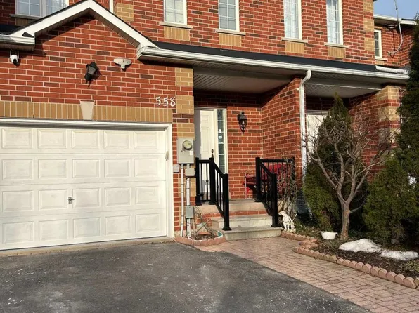 558 Lumberton Cres, Mississauga, ON L4Z 3Z7