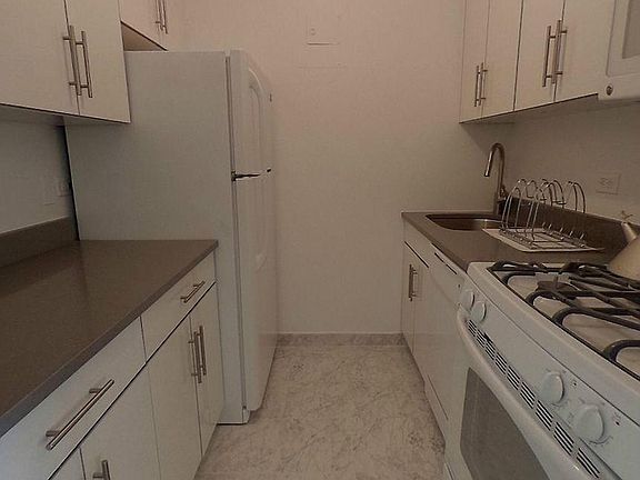 4th image of 345 E 80th St APT 32G