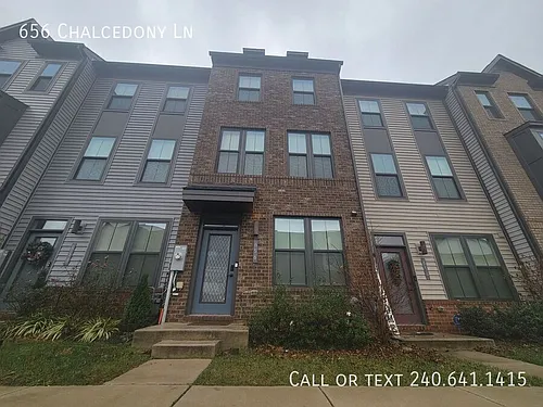 656 Chalcedony Ln Photo 1