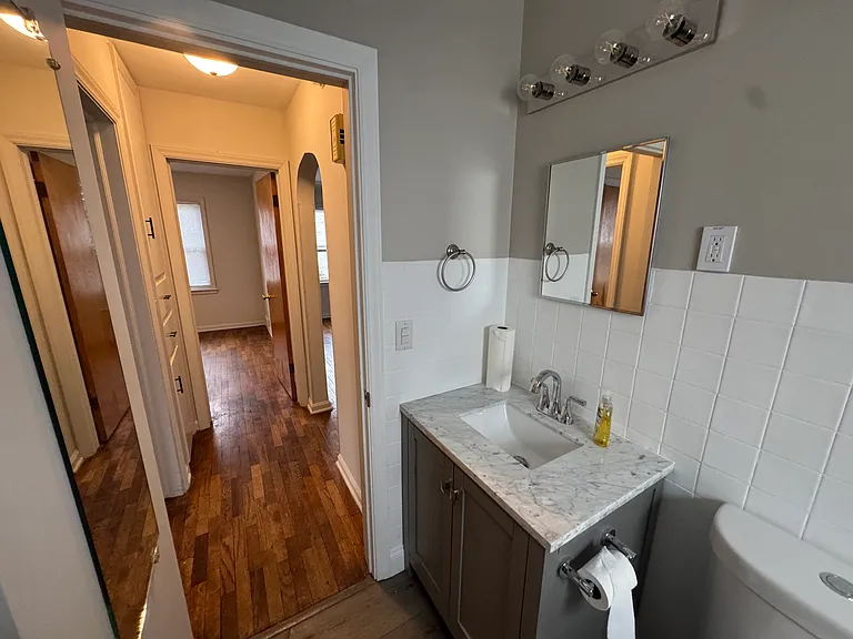 2121 Roberts Ln — Photo 25